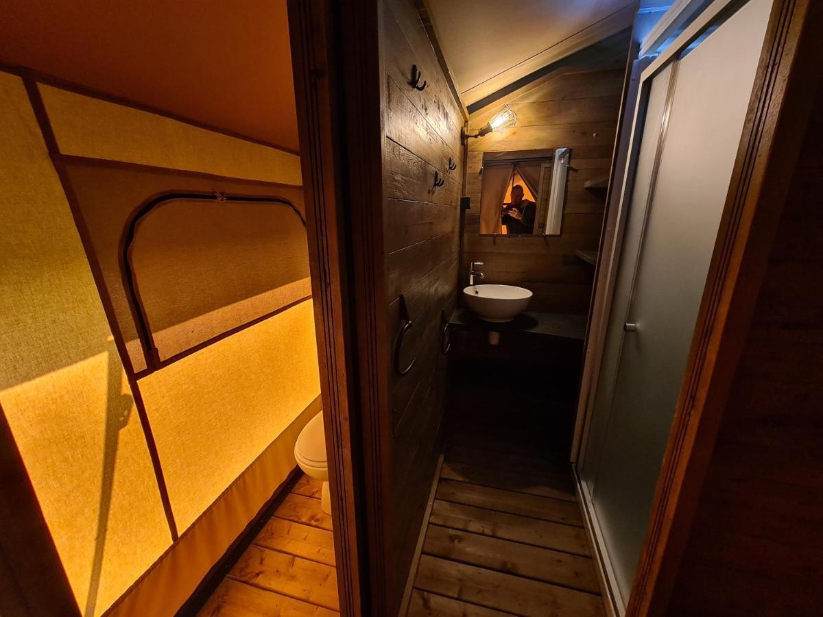 Camping A La Ferme - Hebergements Insolites Cerisy-la-Foret Екстериор снимка