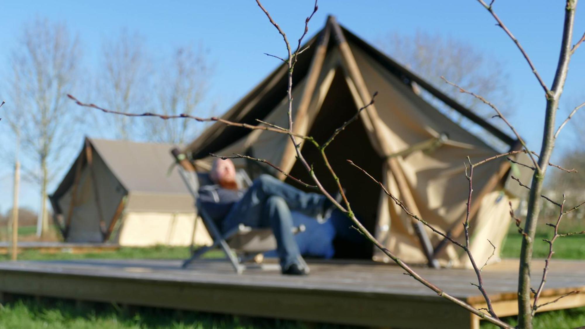 Camping A La Ferme - Hebergements Insolites Cerisy-la-Foret Екстериор снимка
